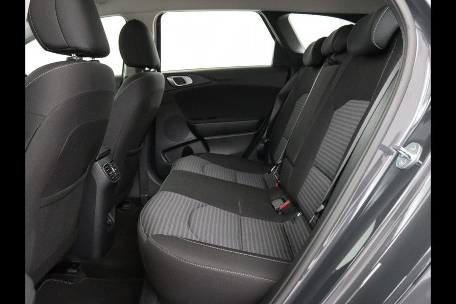 Kia Ceed 1.0 T-GDi DynamicLine | Automaat | Adaptive cruise | Carplay | Camera | Full LED | Climate control | Navigatie | Parkeerhulp