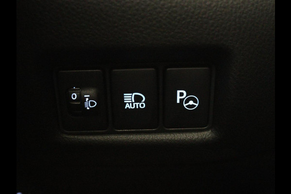 Toyota C-HR 1.8 Hybrid Executive | Stoelverwarming | Adaptive cruise | Camera | Park Assist | Half leder | Climate control | Keyless | Getint glas