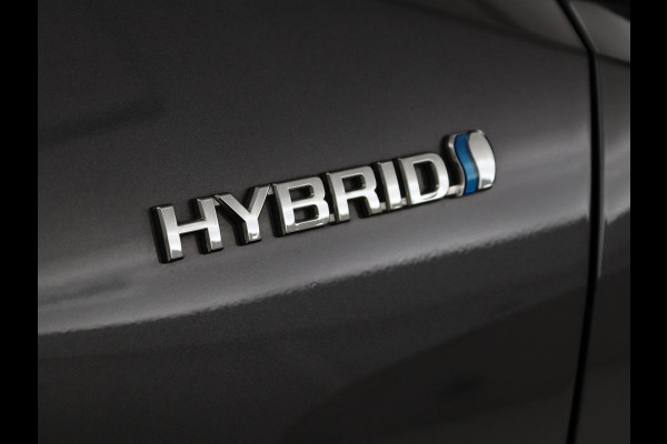 Toyota C-HR 1.8 Hybrid Executive | Stoelverwarming | Adaptive cruise | Camera | Park Assist | Half leder | Climate control | Keyless | Getint glas