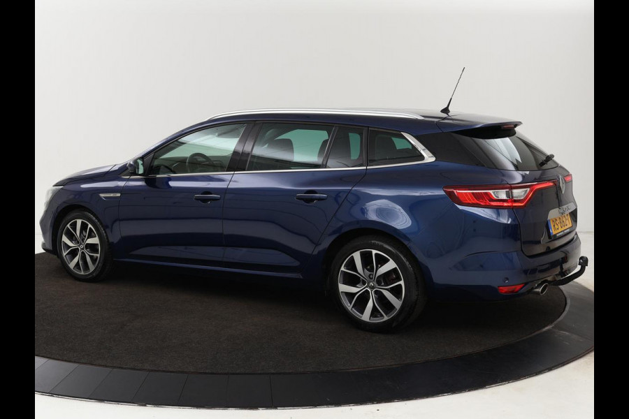Renault Mégane 1.2 TCe Bose | 1e eigenaar | Trekhaak | Camera | Half leder | Carplay | Navigatie | Keyless | Massage | Climate control | Parkeerhulp | Cruise control