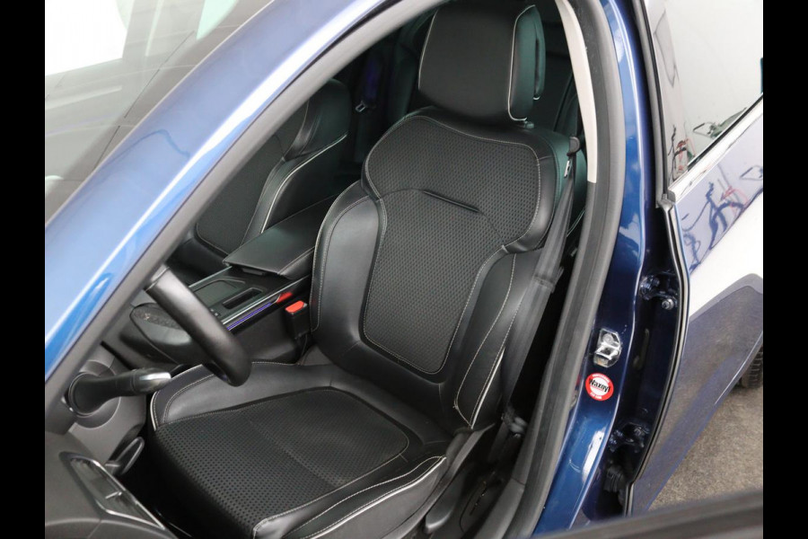 Renault Mégane 1.2 TCe Bose | 1e eigenaar | Trekhaak | Camera | Half leder | Carplay | Navigatie | Keyless | Massage | Climate control | Parkeerhulp | Cruise control
