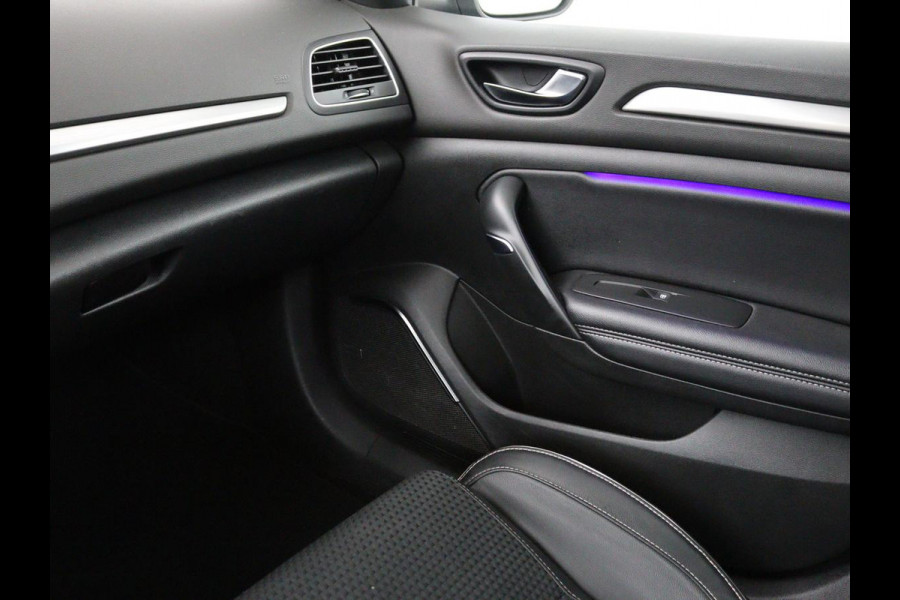 Renault Mégane 1.2 TCe Bose | 1e eigenaar | Trekhaak | Camera | Half leder | Carplay | Navigatie | Keyless | Massage | Climate control | Parkeerhulp | Cruise control