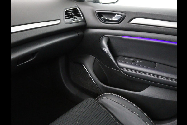 Renault Mégane 1.2 TCe Bose | 1e eigenaar | Trekhaak | Camera | Half leder | Carplay | Navigatie | Keyless | Massage | Climate control | Parkeerhulp | Cruise control