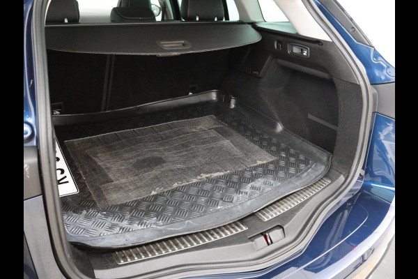 Renault Mégane 1.2 TCe Bose | 1e eigenaar | Trekhaak | Camera | Half leder | Carplay | Navigatie | Keyless | Massage | Climate control | Parkeerhulp | Cruise control