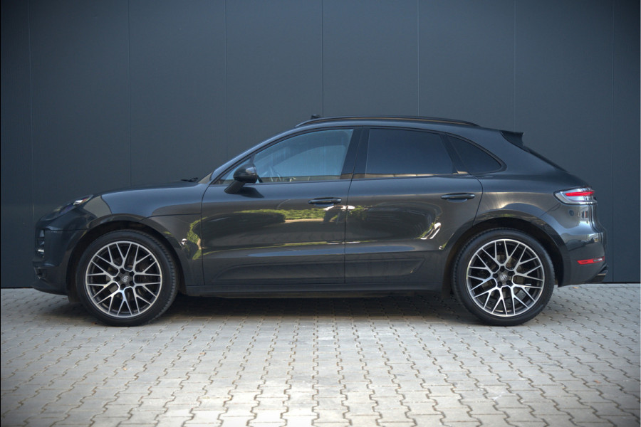 Porsche Macan 2.0 | Panoramadak | Bose | Luchtvering | PASM | Memory Seats | Camera | Leder Dashboard | Stuurverwarming | Stoelverwarming | Elektrische Achterklep | Navigatie |