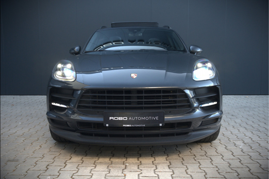 Porsche Macan 2.0 | Panoramadak | Bose | Luchtvering | PASM | Memory Seats | Camera | Leder Dashboard | Stuurverwarming | Stoelverwarming | Elektrische Achterklep | Navigatie |