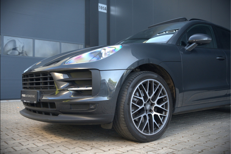 Porsche Macan 2.0 | Panoramadak | Bose | Luchtvering | PASM | Memory Seats | Camera | Leder Dashboard | Stuurverwarming | Stoelverwarming | Elektrische Achterklep | Navigatie |