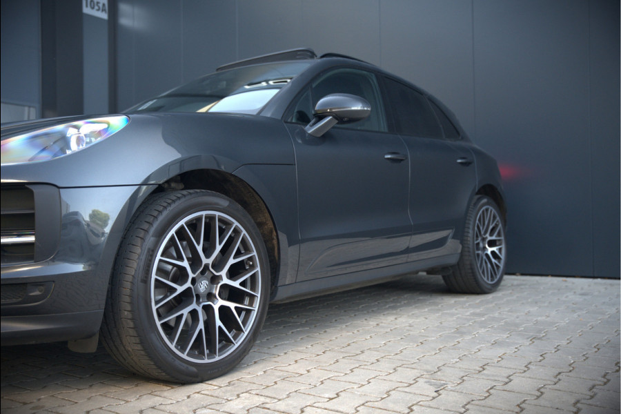 Porsche Macan 2.0 | Panoramadak | Bose | Luchtvering | PASM | Memory Seats | Camera | Leder Dashboard | Stuurverwarming | Stoelverwarming | Elektrische Achterklep | Navigatie |