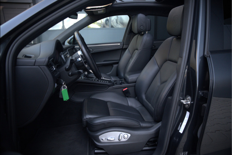 Porsche Macan 2.0 | Panoramadak | Bose | Luchtvering | PASM | Memory Seats | Camera | Leder Dashboard | Stuurverwarming | Stoelverwarming | Elektrische Achterklep | Navigatie |