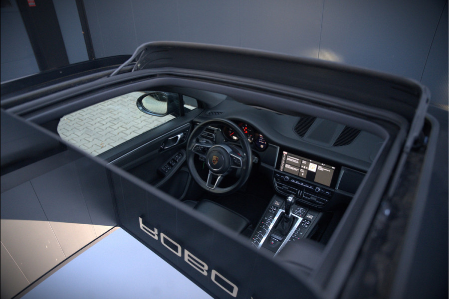Porsche Macan 2.0 | Panoramadak | Bose | Luchtvering | PASM | Memory Seats | Camera | Leder Dashboard | Stuurverwarming | Stoelverwarming | Elektrische Achterklep | Navigatie |