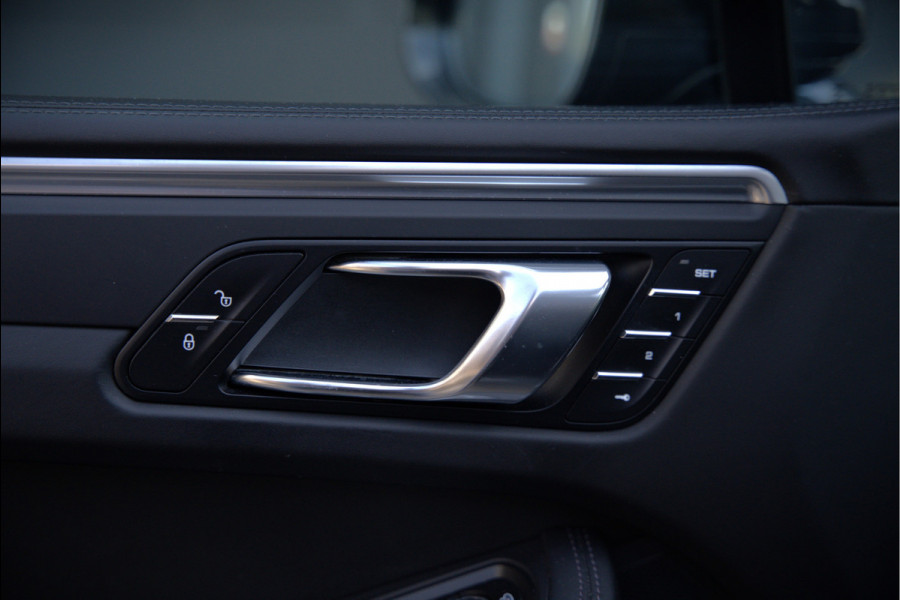 Porsche Macan 2.0 | Panoramadak | Bose | Luchtvering | PASM | Memory Seats | Camera | Leder Dashboard | Stuurverwarming | Stoelverwarming | Elektrische Achterklep | Navigatie |