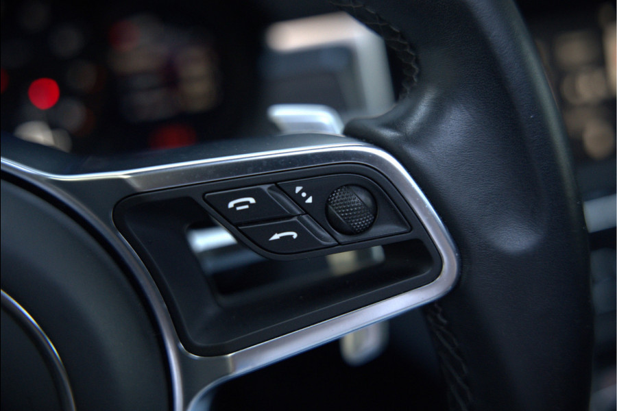 Porsche Macan 2.0 | Panoramadak | Bose | Luchtvering | PASM | Memory Seats | Camera | Leder Dashboard | Stuurverwarming | Stoelverwarming | Elektrische Achterklep | Navigatie |