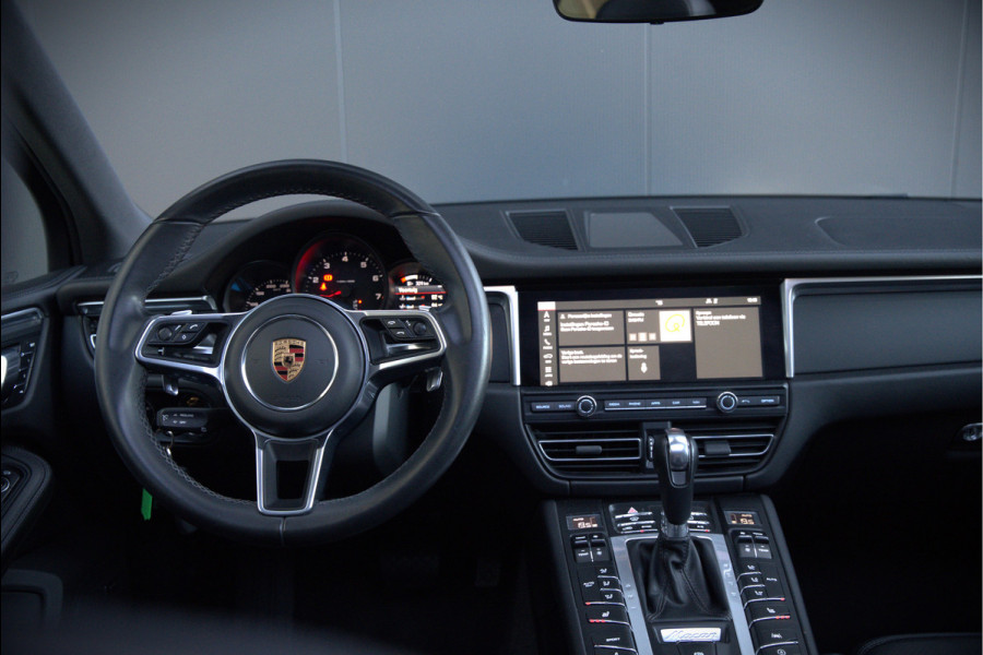 Porsche Macan 2.0 | Panoramadak | Bose | Luchtvering | PASM | Memory Seats | Camera | Leder Dashboard | Stuurverwarming | Stoelverwarming | Elektrische Achterklep | Navigatie |