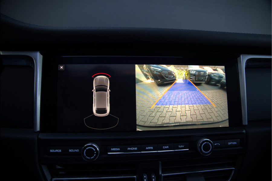 Porsche Macan 2.0 | Panoramadak | Bose | Luchtvering | PASM | Memory Seats | Camera | Leder Dashboard | Stuurverwarming | Stoelverwarming | Elektrische Achterklep | Navigatie |