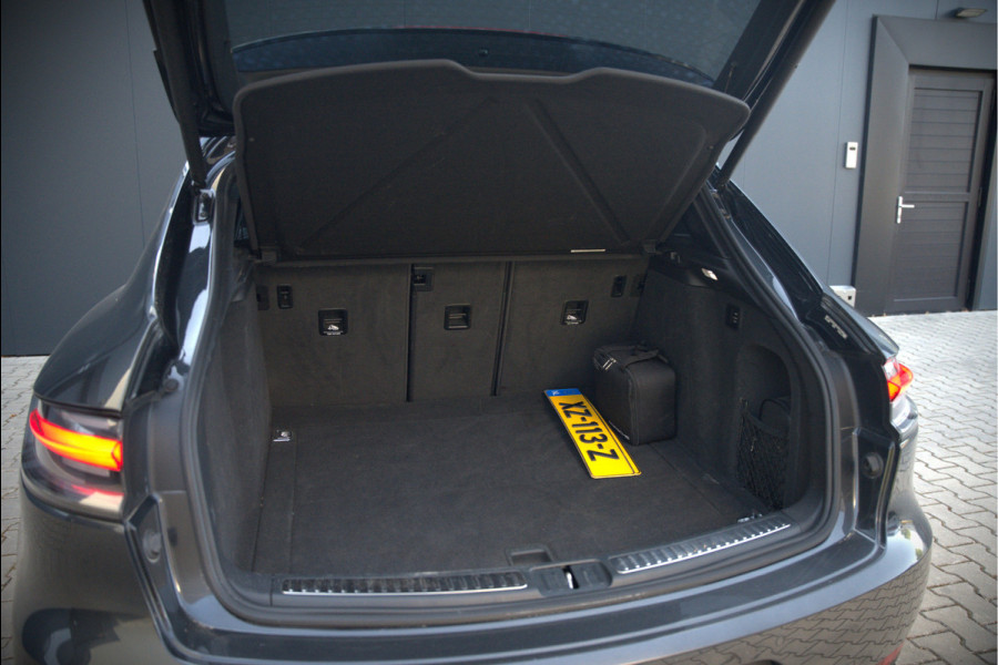 Porsche Macan 2.0 | Panoramadak | Bose | Luchtvering | PASM | Memory Seats | Camera | Leder Dashboard | Stuurverwarming | Stoelverwarming | Elektrische Achterklep | Navigatie |