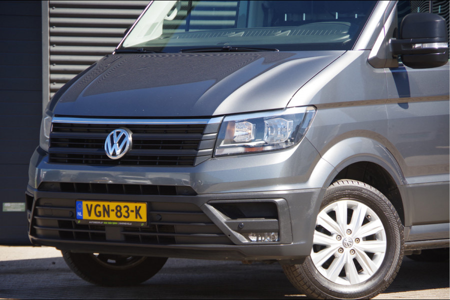 Volkswagen Crafter 35 2.0 TDI L3H3 HIGHLINE 140PK AUT. TREKHAAK, CAMERA, NAVI, CRUISE, AIRCO, NL AUTO, NAP