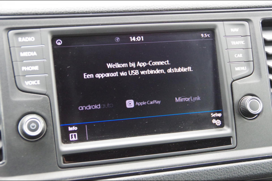 Volkswagen Crafter 35 2.0 TDI L3H3 HIGHLINE 140PK AUT. TREKHAAK, CAMERA, NAVI, CRUISE, AIRCO, NL AUTO, NAP