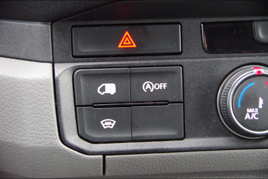 Volkswagen Crafter 35 2.0 TDI L3H3 HIGHLINE 140PK AUT. TREKHAAK, CAMERA, NAVI, CRUISE, AIRCO, NL AUTO, NAP