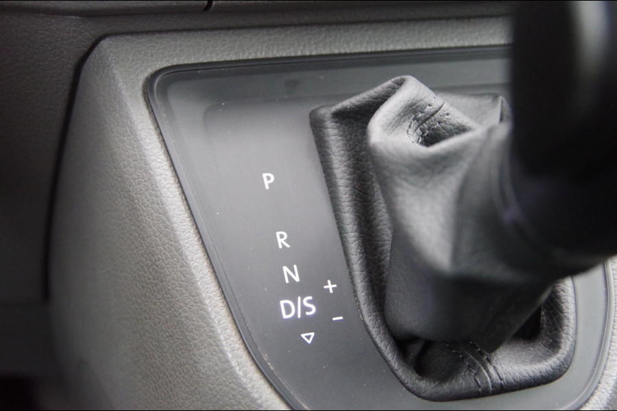 Volkswagen Crafter 35 2.0 TDI L3H3 HIGHLINE 140PK AUT. TREKHAAK, CAMERA, NAVI, CRUISE, AIRCO, NL AUTO, NAP