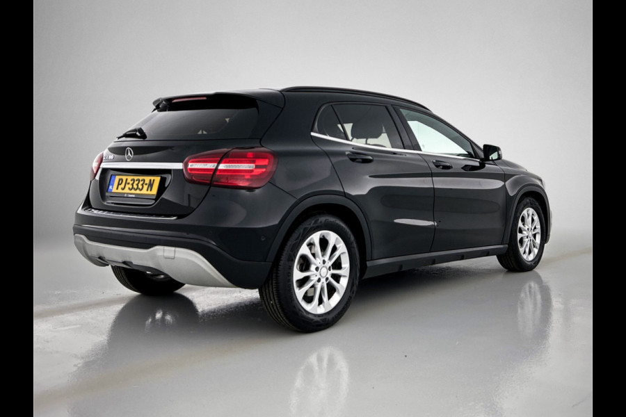 Mercedes-Benz GLA 180 Business Solution | Lichtmetalen velgen | Navigatie | Parking support | Inclusief 12 Maanden Garantie