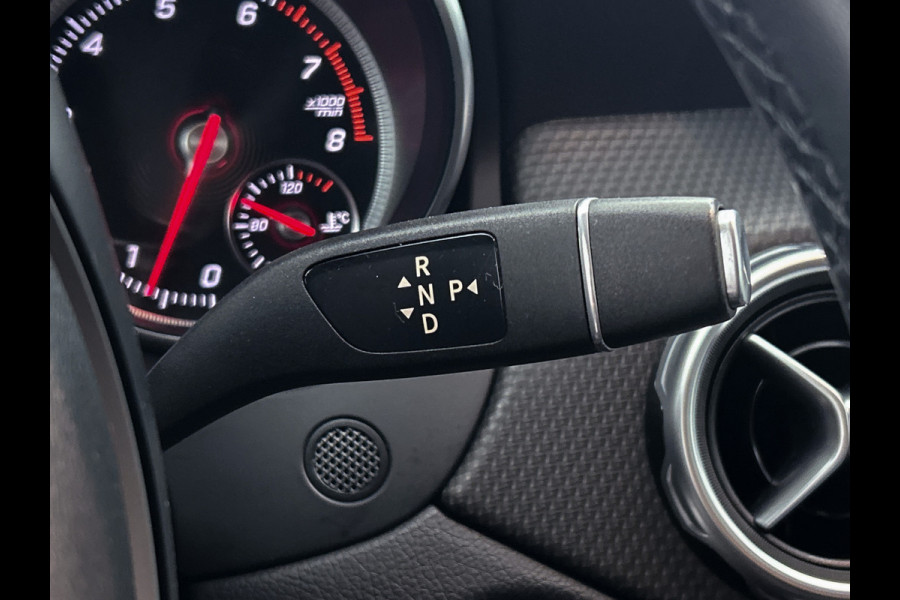 Mercedes-Benz GLA 180 Business Solution | Lichtmetalen velgen | Navigatie | Parking support | Inclusief 12 Maanden Garantie