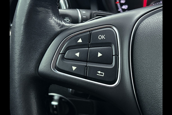 Mercedes-Benz GLA 180 Business Solution | Lichtmetalen velgen | Navigatie | Parking support | Inclusief 12 Maanden Garantie