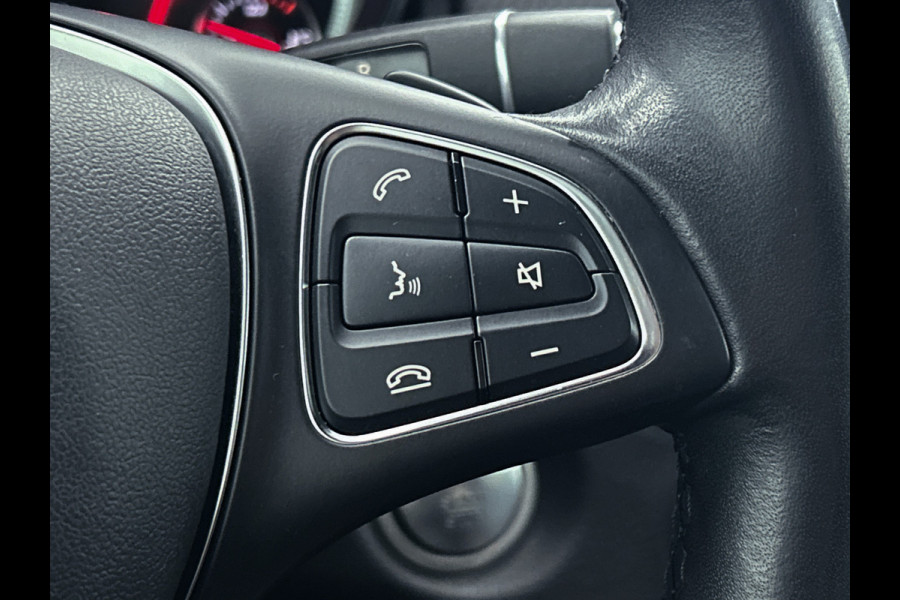 Mercedes-Benz GLA 180 Business Solution | Lichtmetalen velgen | Navigatie | Parking support | Inclusief 12 Maanden Garantie