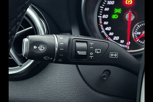 Mercedes-Benz GLA 180 Business Solution | Lichtmetalen velgen | Navigatie | Parking support | Inclusief 12 Maanden Garantie