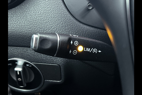 Mercedes-Benz GLA 180 Business Solution | Lichtmetalen velgen | Navigatie | Parking support | Inclusief 12 Maanden Garantie