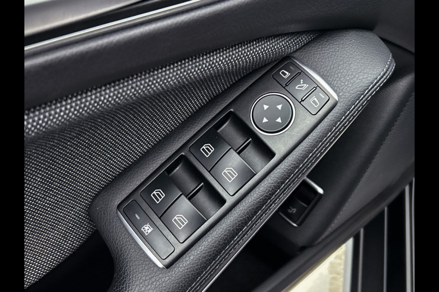 Mercedes-Benz GLA 180 Business Solution | Lichtmetalen velgen | Navigatie | Parking support | Inclusief 12 Maanden Garantie