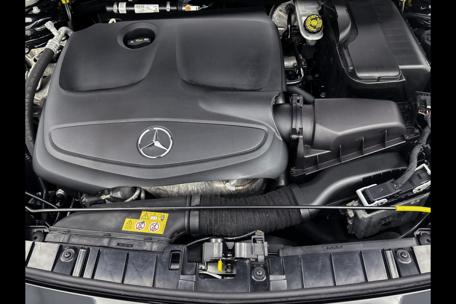 Mercedes-Benz GLA 180 Business Solution | Lichtmetalen velgen | Navigatie | Parking support | Inclusief 12 Maanden Garantie