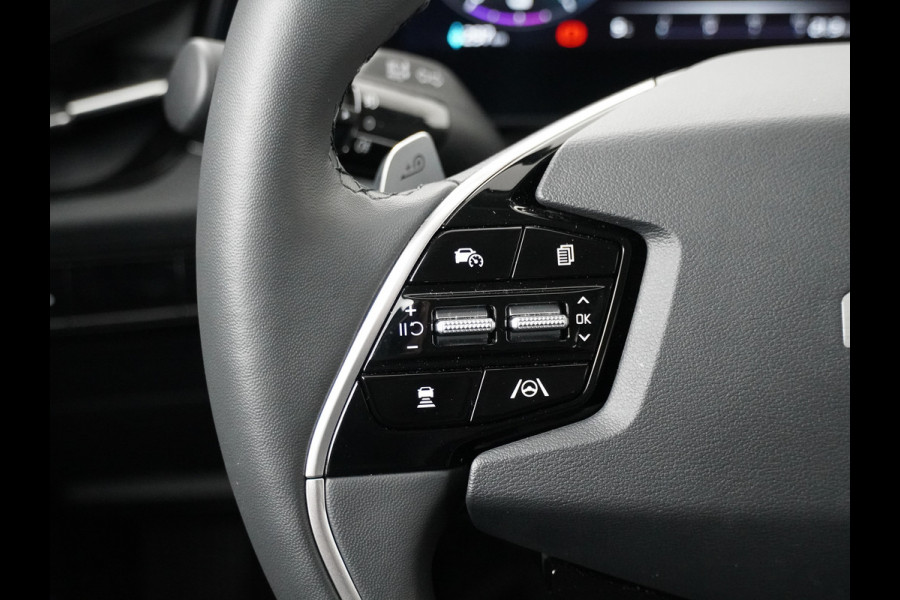 Kia Niro EV DynamicLine 64.8 kWh - Navigatie - Parkeersensoren voor en achter - Adaptieve cruise control - Fabrieksgarantie tot 11-2030