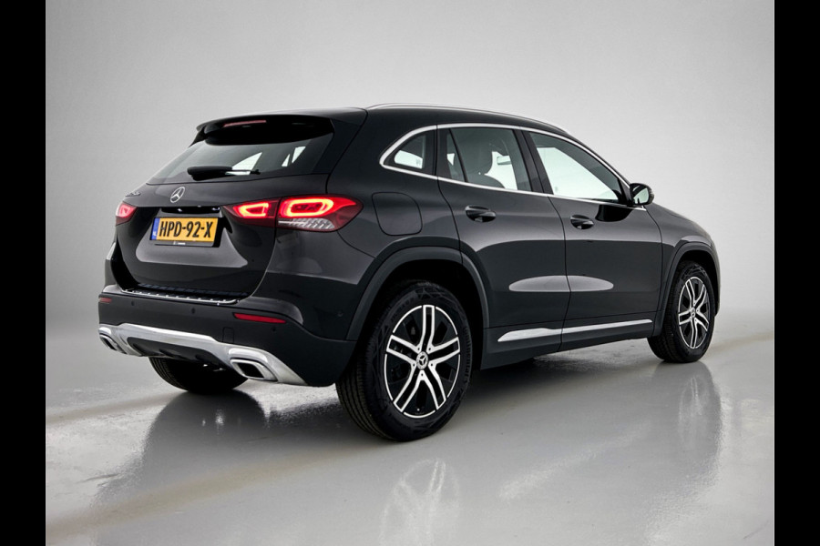 Mercedes-Benz GLA 250 e Luxury Line | 5 spaaks lichtmetalen velgen | Wide screen | Navigatie | Parking support | Inclusief 24 maanden Mercedes-Benz Certified garantie voor Europa.