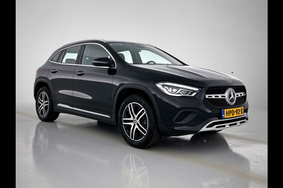 Mercedes-Benz GLA 250 e Luxury Line | 5 spaaks lichtmetalen velgen | Wide screen | Navigatie | Parking support | Inclusief 24 maanden Mercedes-Benz Certified garantie voor Europa.