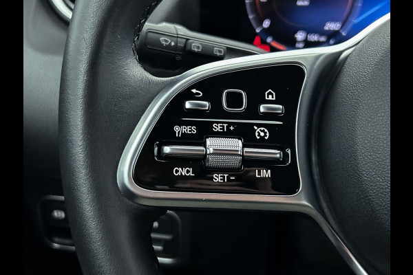 Mercedes-Benz GLA 250 e Luxury Line | 5 spaaks lichtmetalen velgen | Wide screen | Navigatie | Parking support | Inclusief 24 maanden Mercedes-Benz Certified garantie voor Europa.