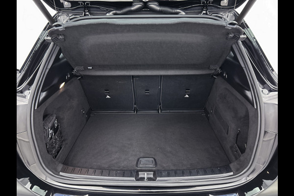 Mercedes-Benz GLA 250 e Luxury Line | 5 spaaks lichtmetalen velgen | Wide screen | Navigatie | Parking support | Inclusief 24 maanden Mercedes-Benz Certified garantie voor Europa.