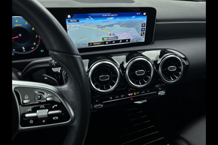 Mercedes-Benz A-Klasse 180 Advantage Lichtmetalen velgen | wide screen | navigatie | parking support met Camera achter | Inclusief 24 maanden Mercedes-Benz Certified garantie voor Europa.