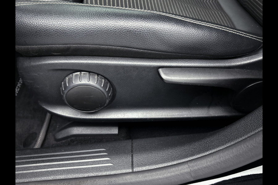 Mercedes-Benz A-Klasse 180 Advantage Lichtmetalen velgen | wide screen | navigatie | parking support met Camera achter | Inclusief 24 maanden Mercedes-Benz Certified garantie voor Europa.
