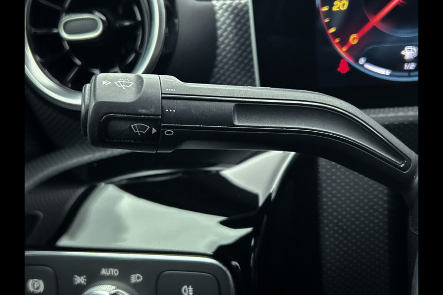 Mercedes-Benz A-Klasse 180 Advantage Lichtmetalen velgen | wide screen | navigatie | parking support met Camera achter | Inclusief 24 maanden Mercedes-Benz Certified garantie voor Europa.