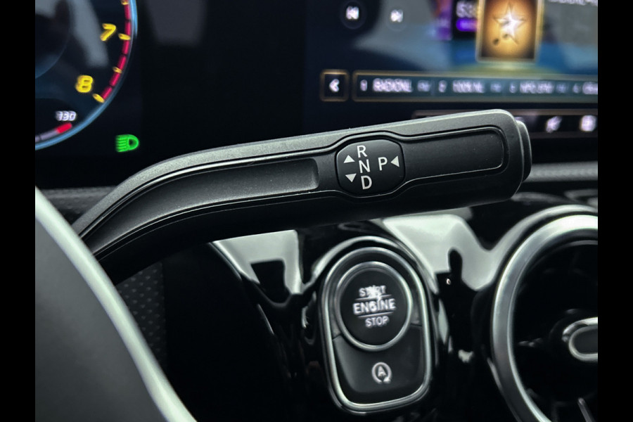 Mercedes-Benz A-Klasse 180 Advantage Lichtmetalen velgen | wide screen | navigatie | parking support met Camera achter | Inclusief 24 maanden Mercedes-Benz Certified garantie voor Europa.