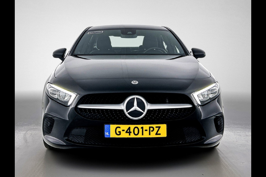 Mercedes-Benz A-Klasse 180 Advantage Lichtmetalen velgen | wide screen | navigatie | parking support met Camera achter | Inclusief 24 maanden Mercedes-Benz Certified garantie voor Europa.