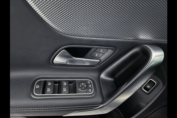 Mercedes-Benz A-Klasse 180 Advantage Lichtmetalen velgen | wide screen | navigatie | parking support met Camera achter | Inclusief 24 maanden Mercedes-Benz Certified garantie voor Europa.