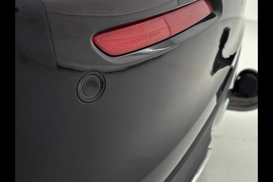 Mercedes-Benz A-Klasse 180 Advantage Lichtmetalen velgen | wide screen | navigatie | parking support met Camera achter | Inclusief 24 maanden Mercedes-Benz Certified garantie voor Europa.