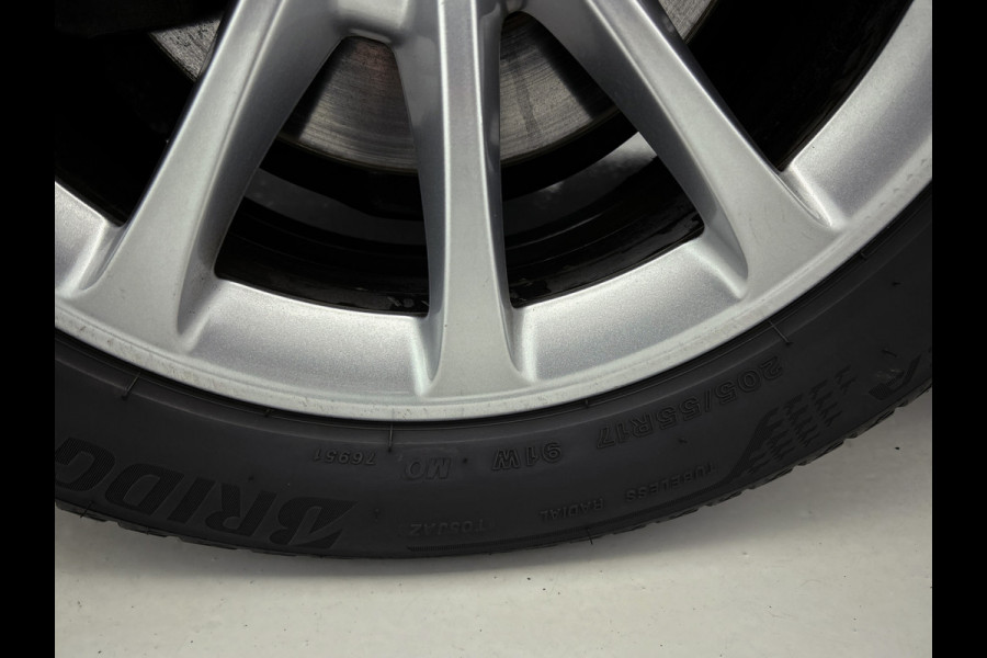 Mercedes-Benz A-Klasse 180 Advantage Lichtmetalen velgen | wide screen | navigatie | parking support met Camera achter | Inclusief 24 maanden Mercedes-Benz Certified garantie voor Europa.