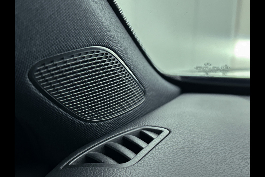 Mercedes-Benz A-Klasse 180 Advantage Lichtmetalen velgen | wide screen | navigatie | parking support met Camera achter | Inclusief 24 maanden Mercedes-Benz Certified garantie voor Europa.