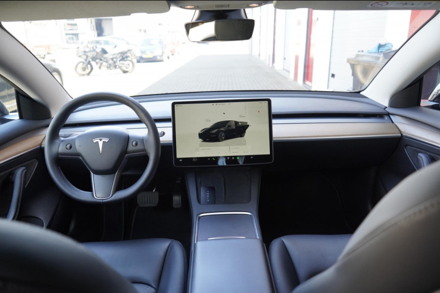 Tesla Model 3 Long Range RWD 75 kWh 638KM Range