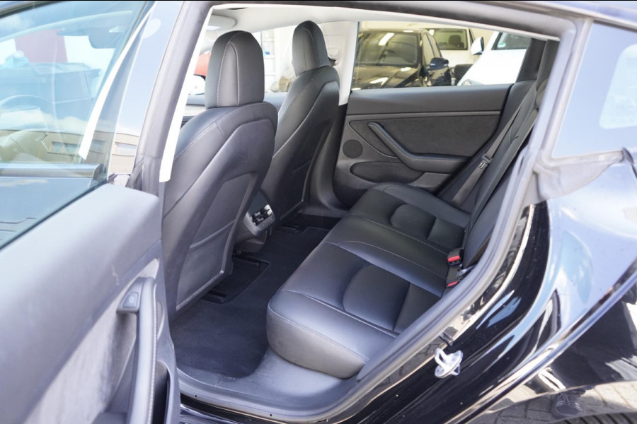 Tesla Model 3 Long Range RWD 75 kWh 638KM Range