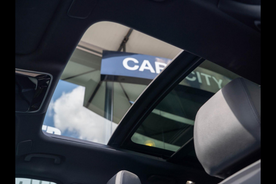 Land Rover Range Rover Velar 2.0 P400e AWD Dynamic SE / Pano / Meridian / 360 / Ambient / Keyless / Adaptive / Memory / 21 inch