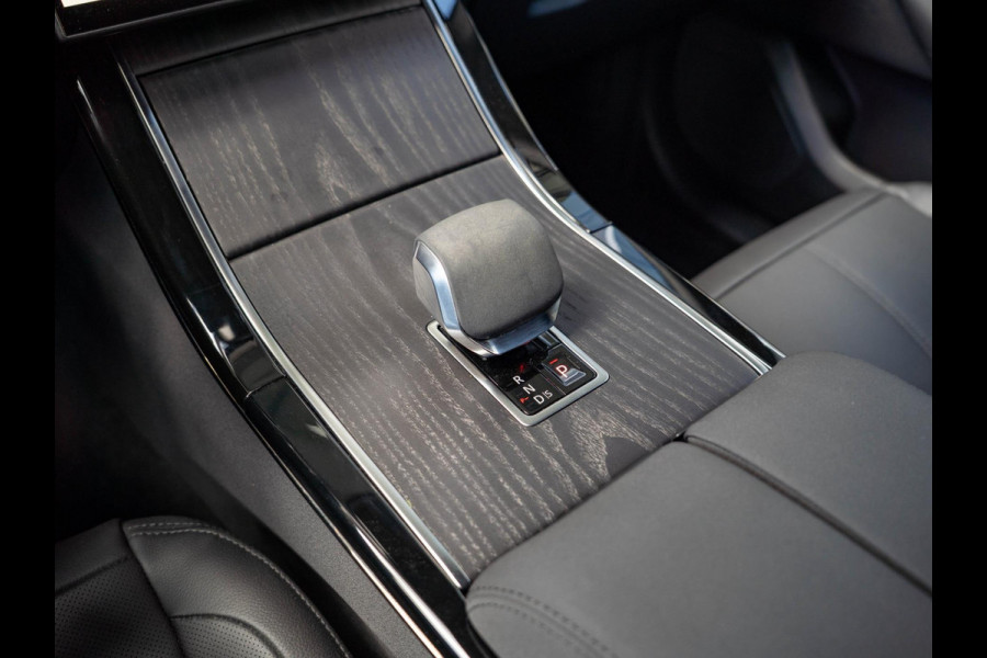 Land Rover Range Rover Velar 2.0 P400e AWD Dynamic SE / Pano / Meridian / 360 / Ambient / Keyless / Adaptive / Memory / 21 inch