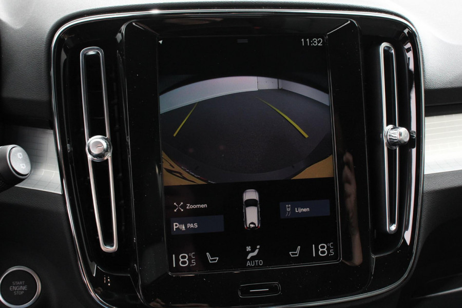 Volvo XC40 1.5 T5 Plug-in hybrid Plus Dark Volvo XC40 1.5 T5 Recharge Plus Dark | Navigatie | Climate Control | Adaptive Cruise Control  | 18"LMV | Parkeer sensoren | Dab | Led